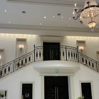 チャペルの大階段　ここから降りてくる演出ができる