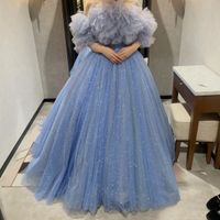 提携先のドレスショップ