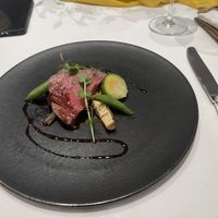 お肉料理です。