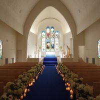 シンプルかつクラシカルなチャペルです
