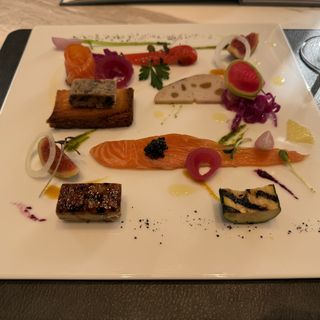アーククラブ迎賓館(福山)/テイクアンドギヴ・ニーズウェディングのクチコミ 料理・ケーキの写真(1枚目)