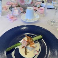 ご飯は美味しかったです
装花も可愛らしいです