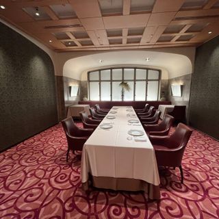 CENTURY COURT Marunouchi（明治生命館内・国指定重要文化財）のクチコミ ブライズルーム・控え室の写真（1枚目）