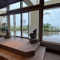 挙式後、友人と写真撮影が行えます