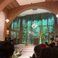 前の花は別料金。本来なら装飾なし。