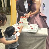 ウエディングケーキ入刀の前に