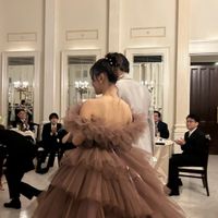 入場は席の周りを歩きました。