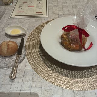 CENTURY COURT Marunouchi（明治生命館内・国指定重要文化財）のクチコミ 料理・ケーキの写真（1枚目）